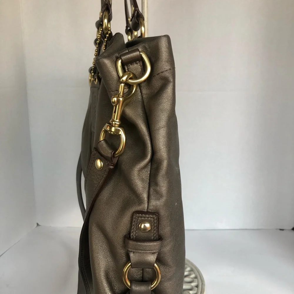 COACH Ashley Leather Hobo 2 strap